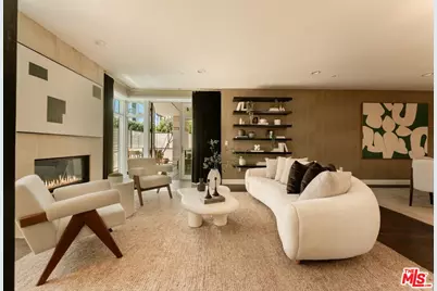 447 N Doheny Dr #101, Beverly Hills, CA 90210 - Photo 1