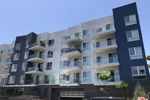 105 S Mariposa Ave, Los Angeles, CA 90004 - Photo 1