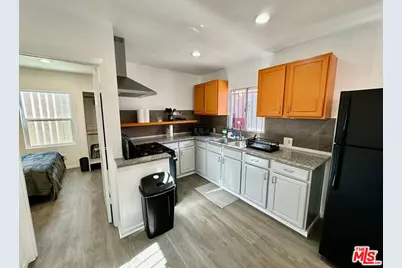 523 W 56th St, Los Angeles, CA 90037 - Photo 1
