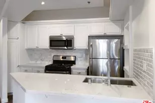 12712 Moorpark St, Studio City, CA 91604 - Photo 1