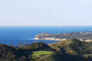 2965 Seabreeze Dr, Malibu, CA 90265 - Photo 1