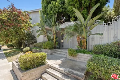 2112 Warfield Ave #9, Redondo Beach, CA 90278 - Photo 1