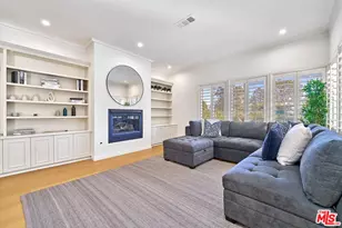 749 S Citrus Ave, Los Angeles, CA 90036 - Photo 1