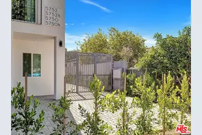 5752 Kester Ave, Van Nuys, CA 91411 - Photo 1