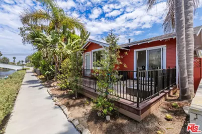 232 Howland Canal, Venice, CA 90291 - Photo 1
