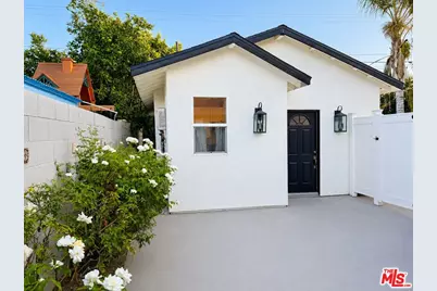 19052 Friar St, Tarzana, CA 91335 - Photo 1