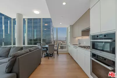 877 Francisco St #4202, Los Angeles, CA 90017 - Photo 1