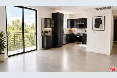 10867 Fruitland Dr #401, Los Angeles, CA 91604 - Photo 1