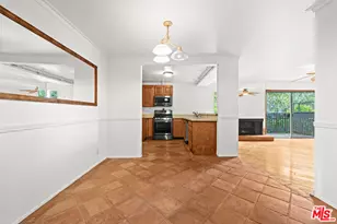 950 N Kings Rd, West Hollywood, CA 90069 - Photo 1