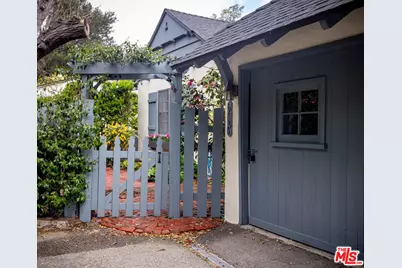 12056 Laurel Terrace Dr, Los Angeles, CA 91604 - Photo 1