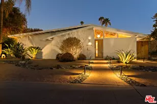 19748 Victory Blvd, Los Angeles, CA 91367 - Photo 1
