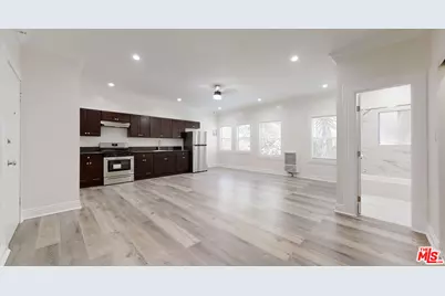 507 Loma #205, Los Angeles, CA 90017 - Photo 1