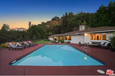 11107 Mountcastle Dr, Studio City, CA 91604 - Photo 1