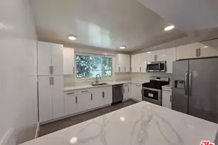 1635 S Beverly Glen Blvd, Los Angeles, CA 90024 - Photo 1