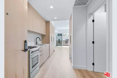 3555 Overland Ave #404, Los Angeles, CA 90034 - Photo 1