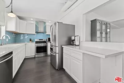 19501 Arminta St, Los Angeles, CA 91335 - Photo 1