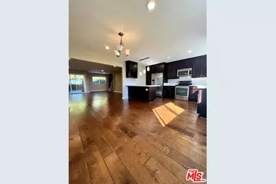 1122 10th St #5, Santa Monica, CA 90403 - Photo 1