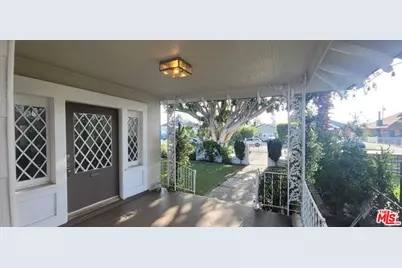 2926 Halldale Ave, Los Angeles, CA 90018 - Photo 1