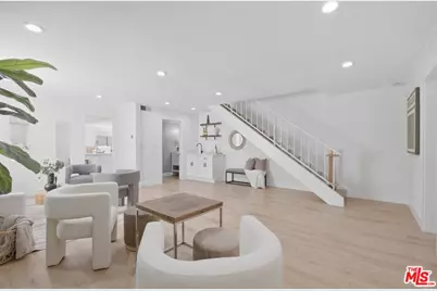 2920 11th St #6, Santa Monica, CA 90405 - Photo 1
