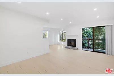 13025 Moorpark St #208, Los Angeles, CA 91604 - Photo 1