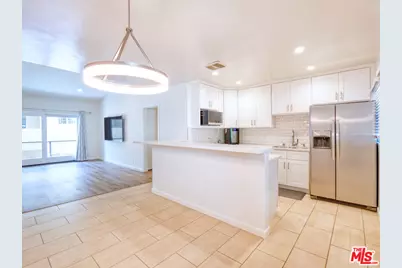 337 N Oakhurst Dr #6, Beverly Hills, CA 90210 - Photo 1