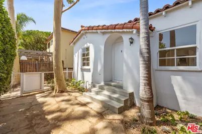 643 Vernon Ave, Venice, CA 90291 - Photo 1