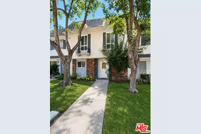 10206 Oklahoma Ave #G, Chatsworth, CA 91311 - Photo 1
