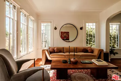 3006 11th Ave, Los Angeles, CA 90018 - Photo 1