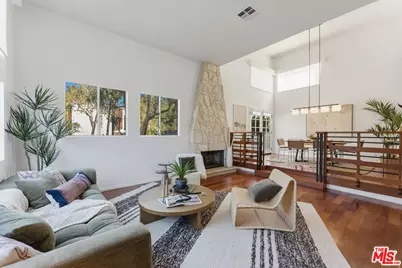 2450 Chelsea Pl #A, Santa Monica, CA 90404 - Photo 1