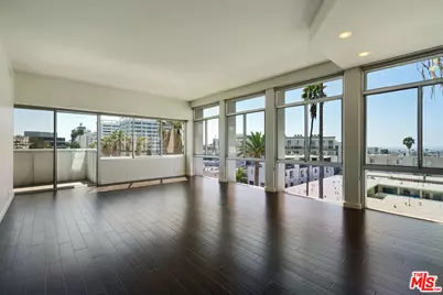 7135 Hollywood Blvd #402, Los Angeles, CA 90046 - Photo 1