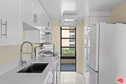4316 Marina City Dr #419, Marina del Rey, CA 90292 - Photo 3