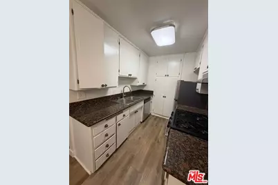 848 S Holt St #209, Los Angeles, CA 90035 - Photo 1