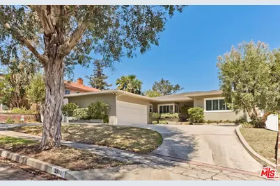 2302 Duxbury Cir, Los Angeles, CA 90034 - Photo 1