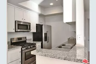 14430 Benefit St #107, Sherman Oaks, CA 91423 - Photo 1
