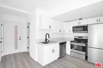 1610 S Beverly Glen Blvd #10, Los Angeles, CA 90024 - Photo 1