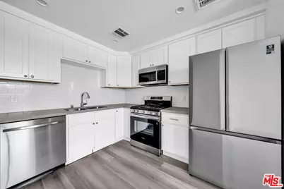 667 N Wilton Pl #201, Los Angeles, CA 90004 - Photo 1
