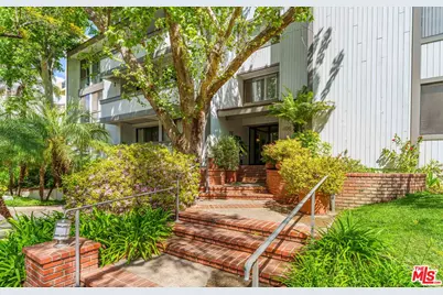 406 N Oakhurst Dr #105, Beverly Hills, CA 90210 - Photo 1