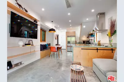 4135 Michael Ave, Los Angeles, CA 90066 - Photo 1
