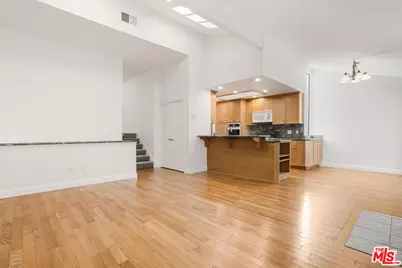 13350 Maxella Ave #3, Marina del Rey, CA 90292 - Photo 1