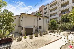 415 Loma Dr, Los Angeles, CA 90017 - Photo 9