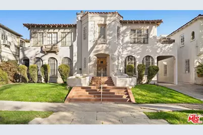 112 S Sycamore Ave, Los Angeles, CA 90036 - Photo 1