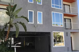 957 S St Andrews Pl, Los Angeles, CA 90019 - Photo 1
