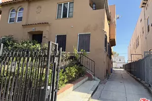 206 S Kenmore Ave, Los Angeles, CA 90004 - Photo 1