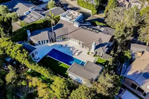 1037 Maroney Ln, Pacific Palisades, CA 90272 - Photo 41