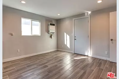 508 N Pacific Coast Hwy #6, Redondo Beach, CA 90277 - Photo 1