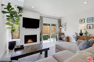 12752 Moorpark St, Los Angeles, CA 91604 - Photo 1