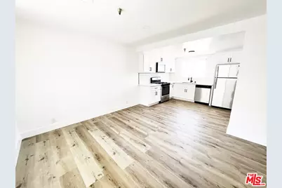 11430 Cedar Ave #9, Hawthorne, CA 90250 - Photo 1