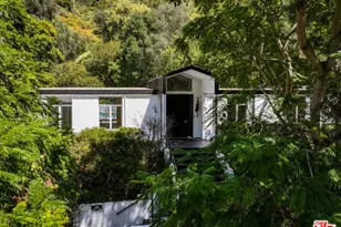 936 Chantilly Rd, Los Angeles, CA 90077 - Photo 1