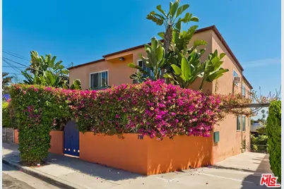 710 Pier Ave #1, Santa Monica, CA 90405 - Photo 1