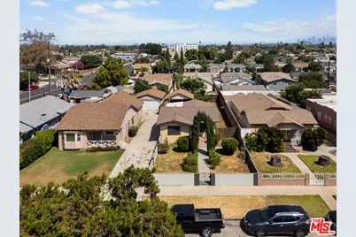 1351 W 70th St, Los Angeles, CA 90044 - Photo 1